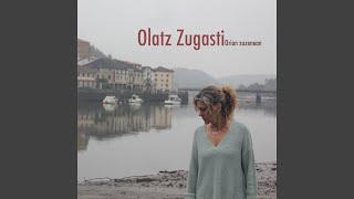 Video thumbnail of "Olatz Zugasti - Ni olentzero naiz"