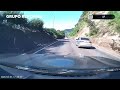 Se desprende roca de montaña en China y aplasta a automóvil
