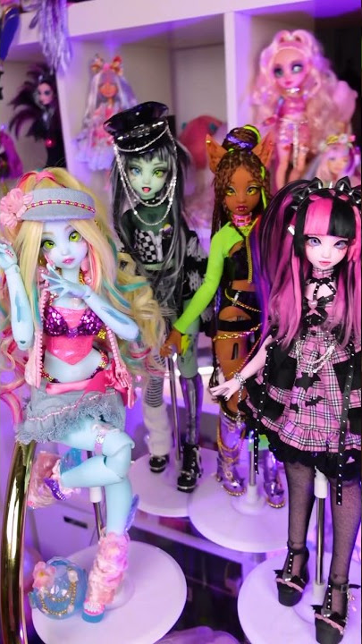 monsterhighdolls #draculaura #monsterhigh #dollcustomizing #dollcusto