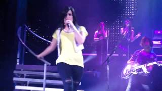 Demi Lovatos Hair Oops Demis Going Down The Stairs With Eyes Blindfolded