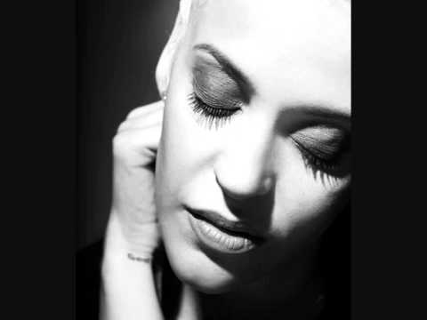 Watch Mariza - Promete, Jura (com Artur Batalha) [HQ] on YouTube