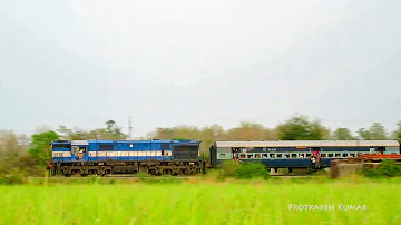 Train to Narkatiaganj passing beautiful fields near Gorakhpur - Indian Railways!
