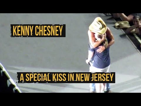 Kenny Chesney Kisses Fan in New Jersey
