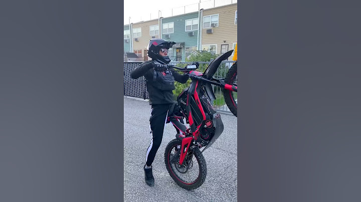 HOW TO WHEELIE A SURRON! #shorts