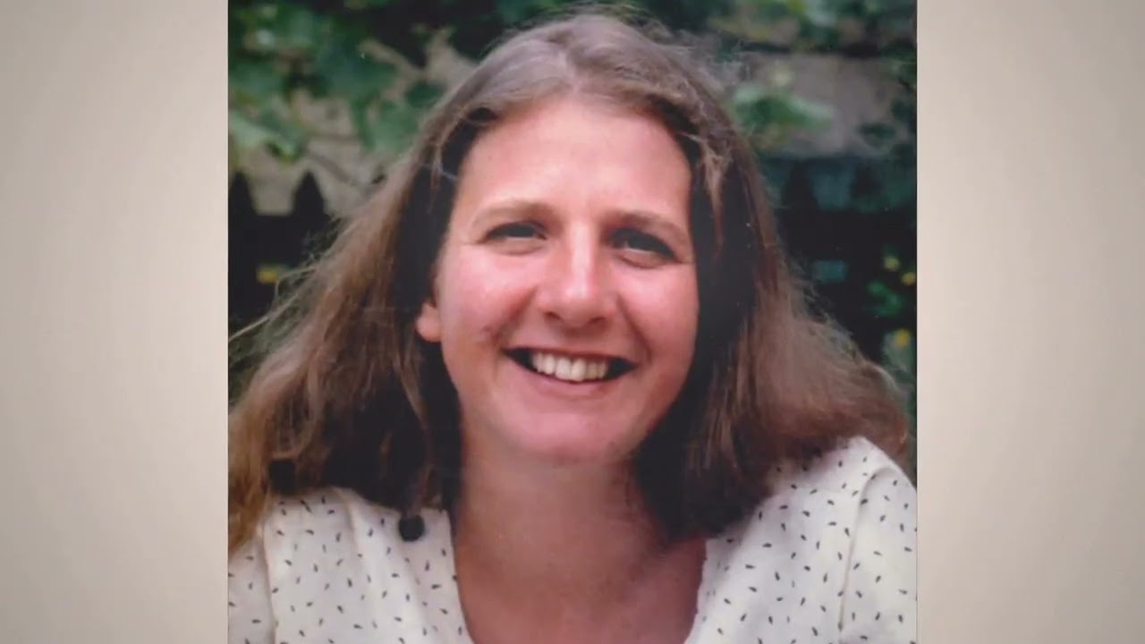 God Knows Where I Am (2016) - Documental