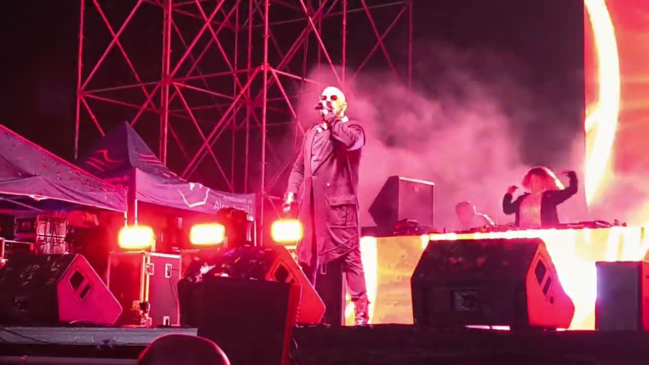 Paco Pil y Brisa Play en las Fiestas de Alcantarilla 2025. Molan los 90.