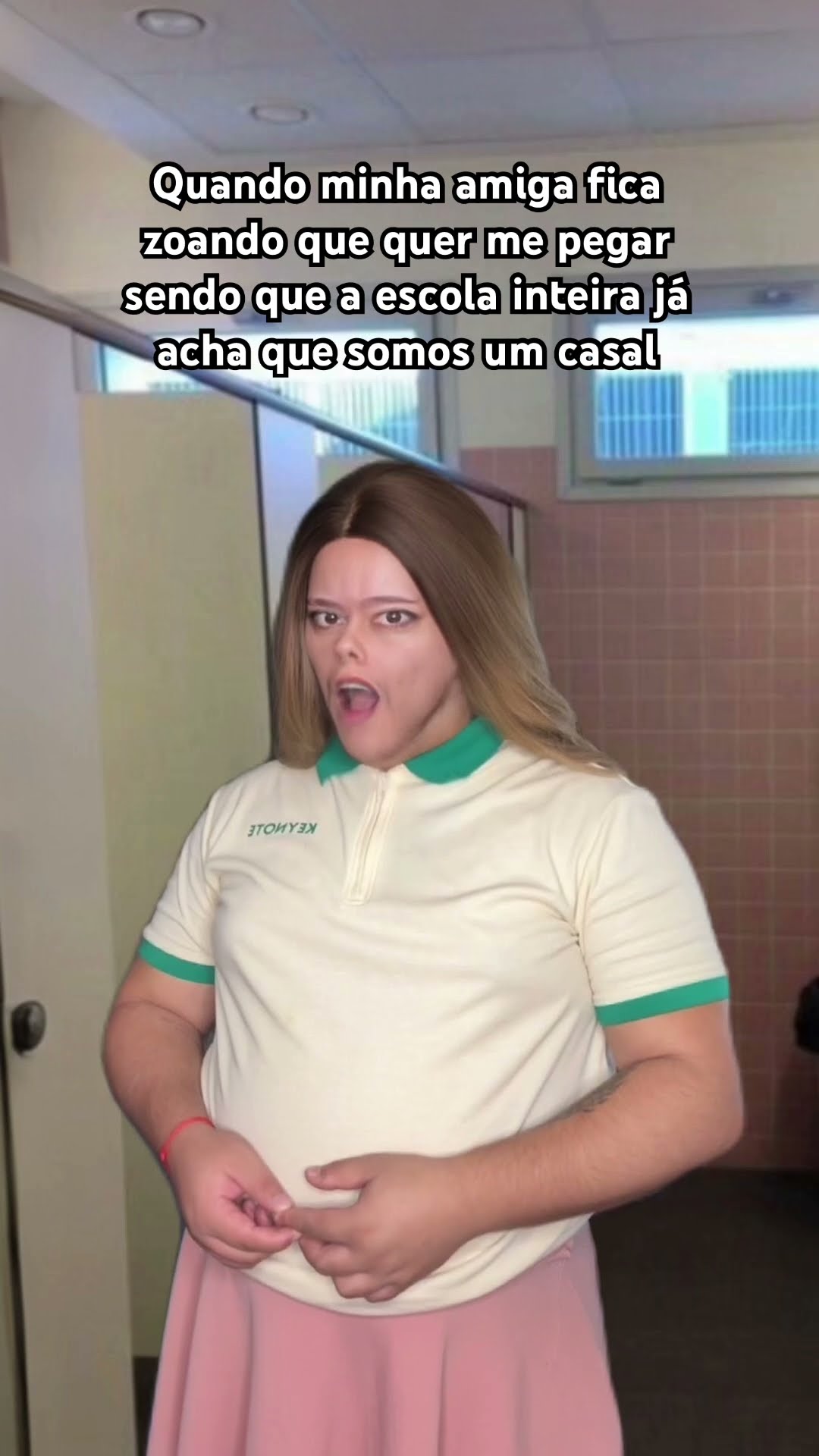 QUANDO MINHA AMIGA FICA ZOANDO QUE QUER ME PEGAR