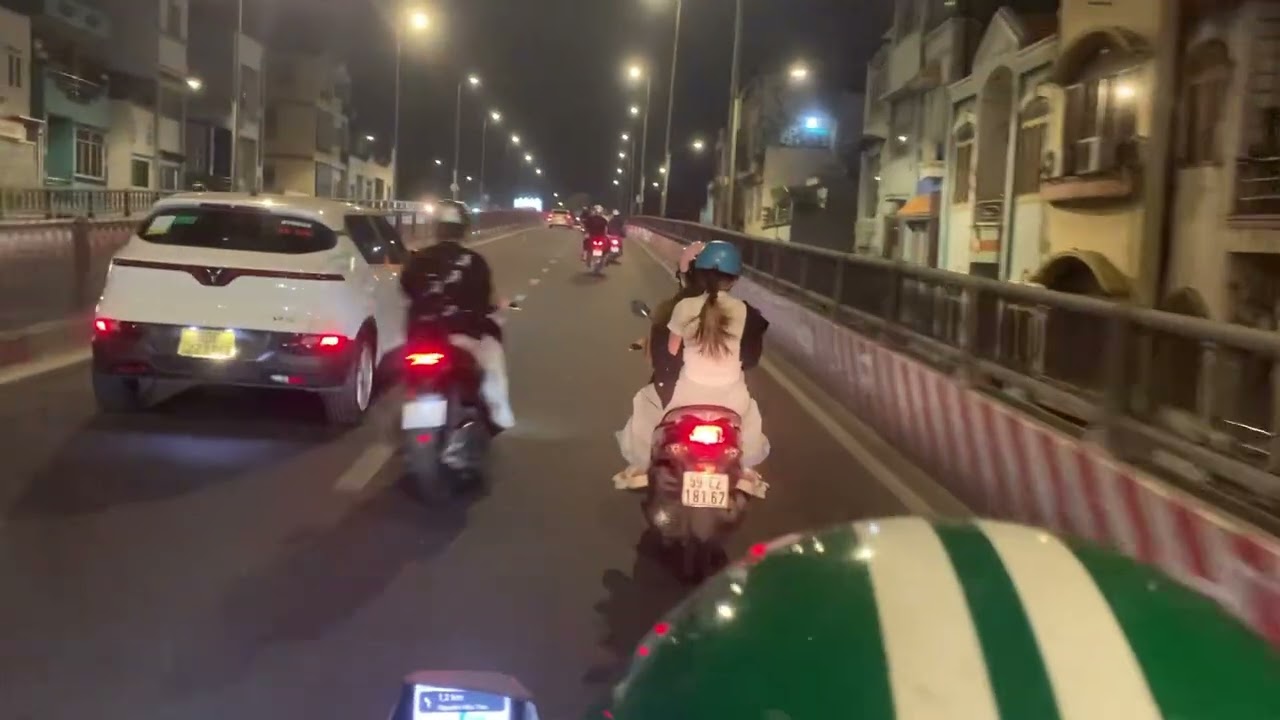 베트남 오토바이 타보기(그랩이동)집까지~ 