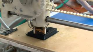 Печать пластиковой детали на 3D принтере SibRap(В данном видео, принтер SibRap печатает сам себя - вернее одну из деталей самого себя., 2014-04-24T12:28:31.000Z)