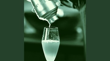 Pulsating Jazz Saxophone - Vibe for Lounge Bars