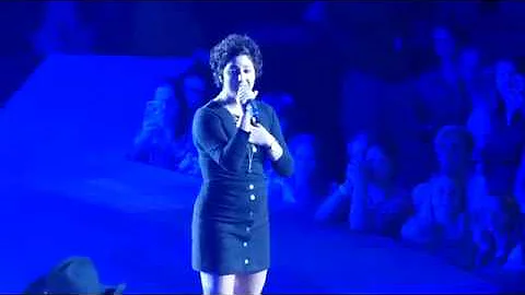 Danielle El-Jor singing with Garth