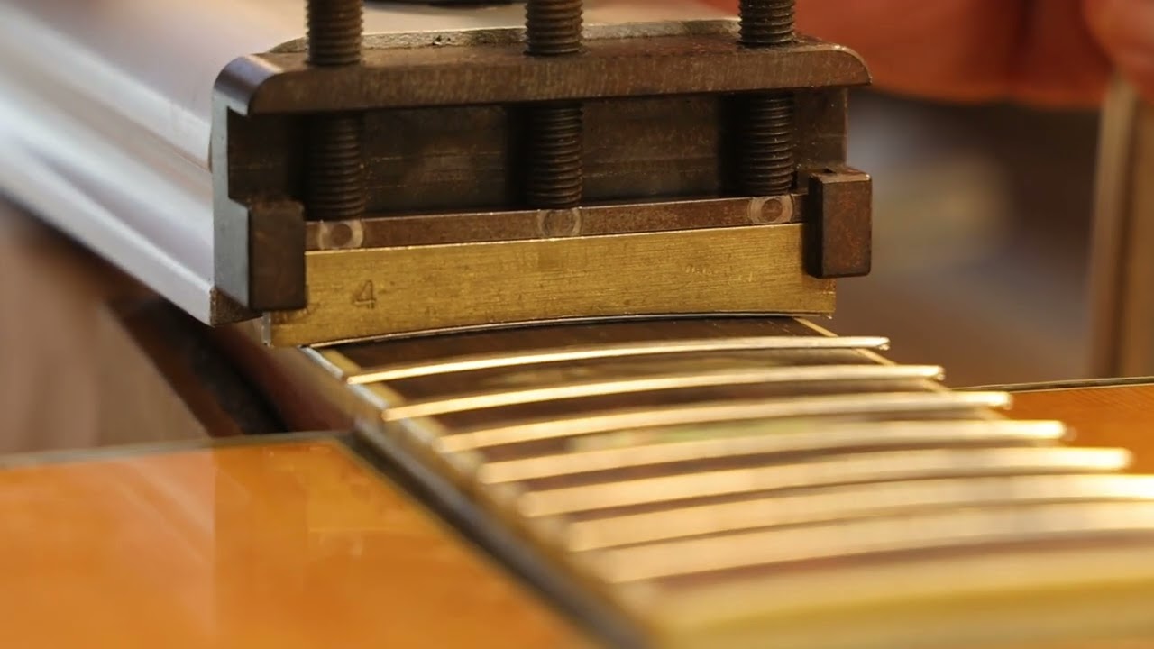 Fret press on YAMAKI YW-80M