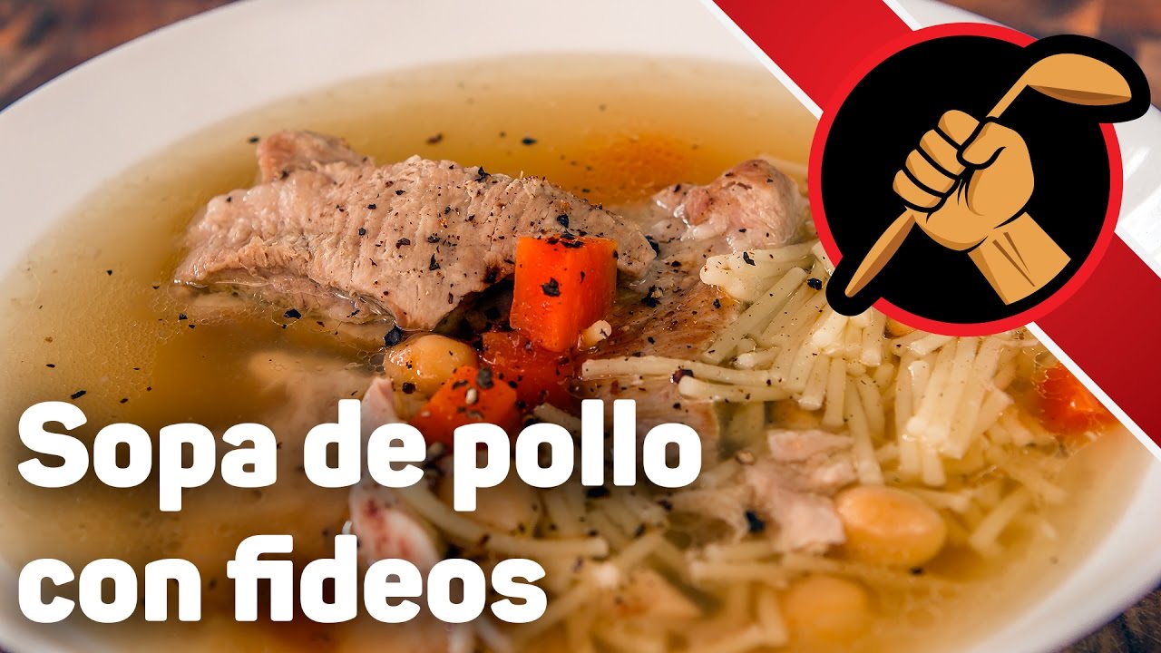 ⁣Испанский куриный суп со свиными рёбрышками - sopa de pollo con fideos