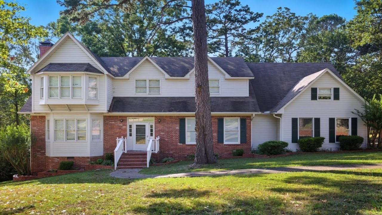 NEW LISTING: 10 Palmetto Court Little Rock AR 72211