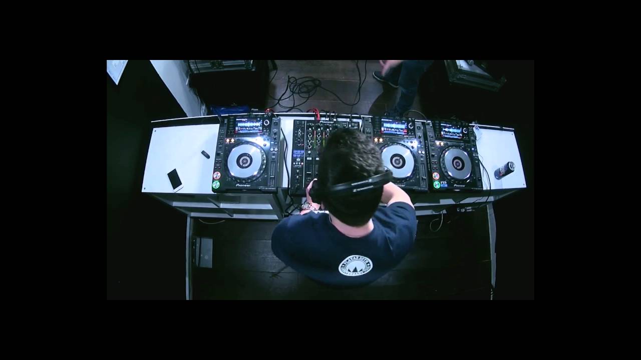 Watch D&BTV Live #216 Playaz Takeover - Sub Zero & Harry Shotta on YouTube Watch D&BTV Live #216 Playaz Takeover - Sub Zero & Harry Shotta on YouTube