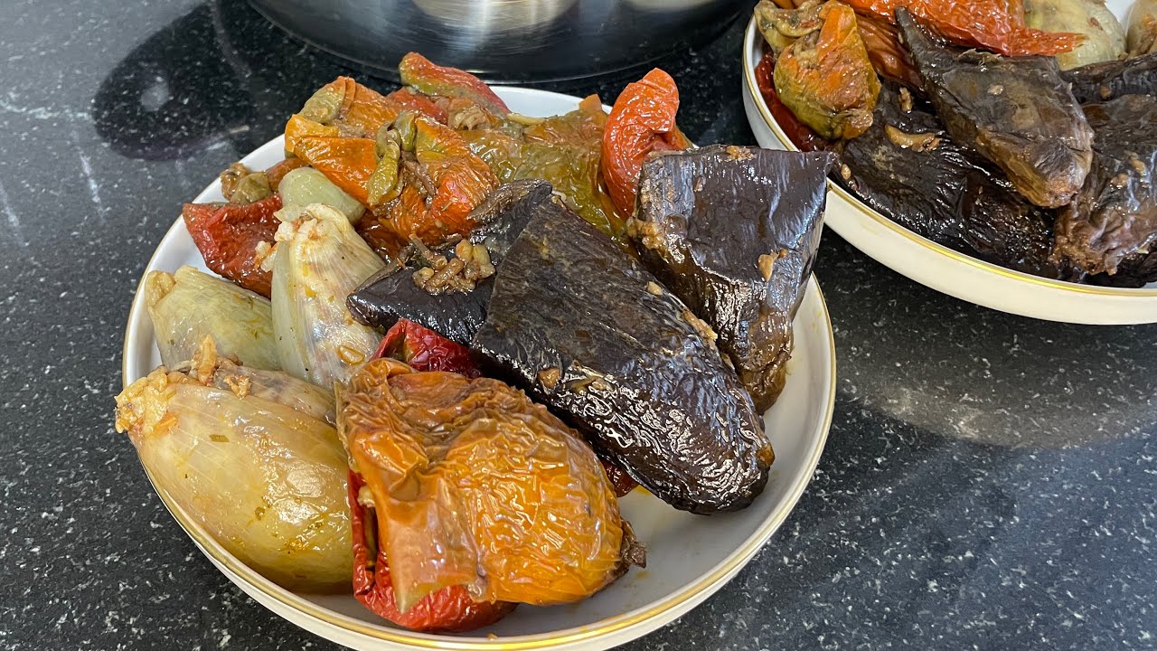 TAM ÖLÇÜLÜ KURU BİBER VE PATLICAN DOLMASI TARİFİ????️???? #kurudolma #kurutmalıkdolma