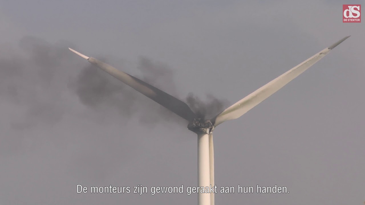Monteurs gewond bij flinke brand in windmolen Zeewolde