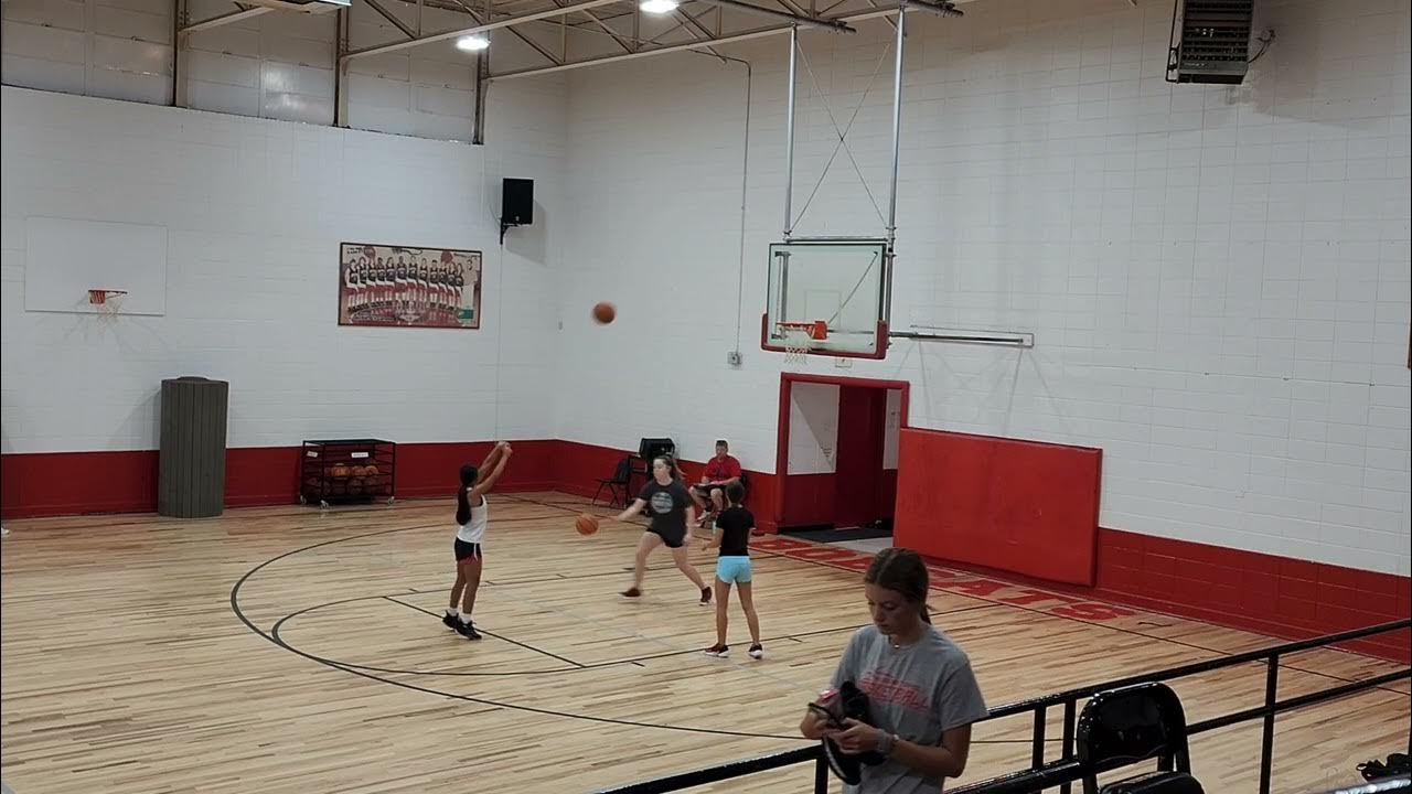 BASKETBALL FUNDRAISER. HOW MANY FREE THROWS WILL SHE MAKE??? YouTube