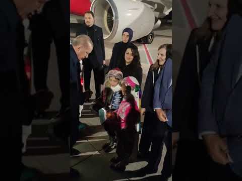 Dodik sa Erdoganom na aerodromu u Antaliji