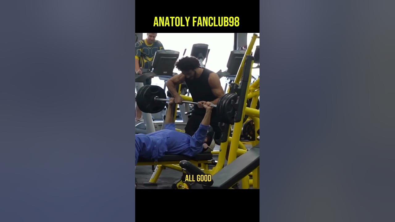 Elite powerlifter pretended to be a fake cleaner 🤣anatoly fitness 