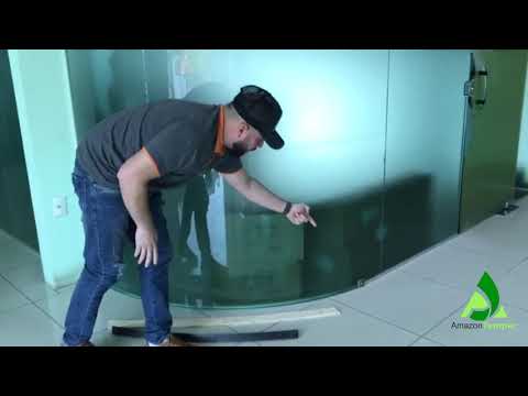 Vídeo: Plexiglass Colorido: Branco E Preto, Vermelho E Verde, Laranja E Outros Tons De Vidro Orgânico. Folhas De Acrílico Escuras E Esfumaçadas De 3-5 Mm E Outros Tamanhos