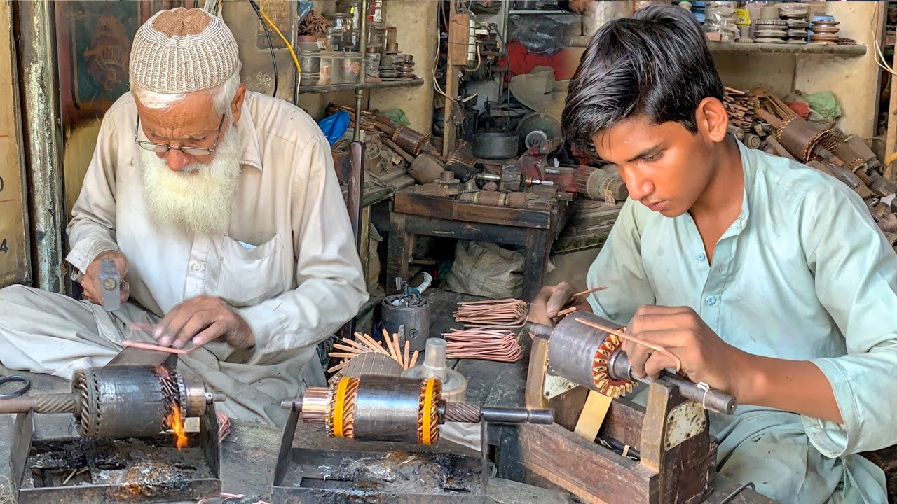 How an Experience AutoElectrician Rewind a Burnt Out Starter Motor