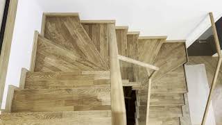 Closed-Tread Staircase With Zigzag Stringer & Glass Balustrade | DDC London