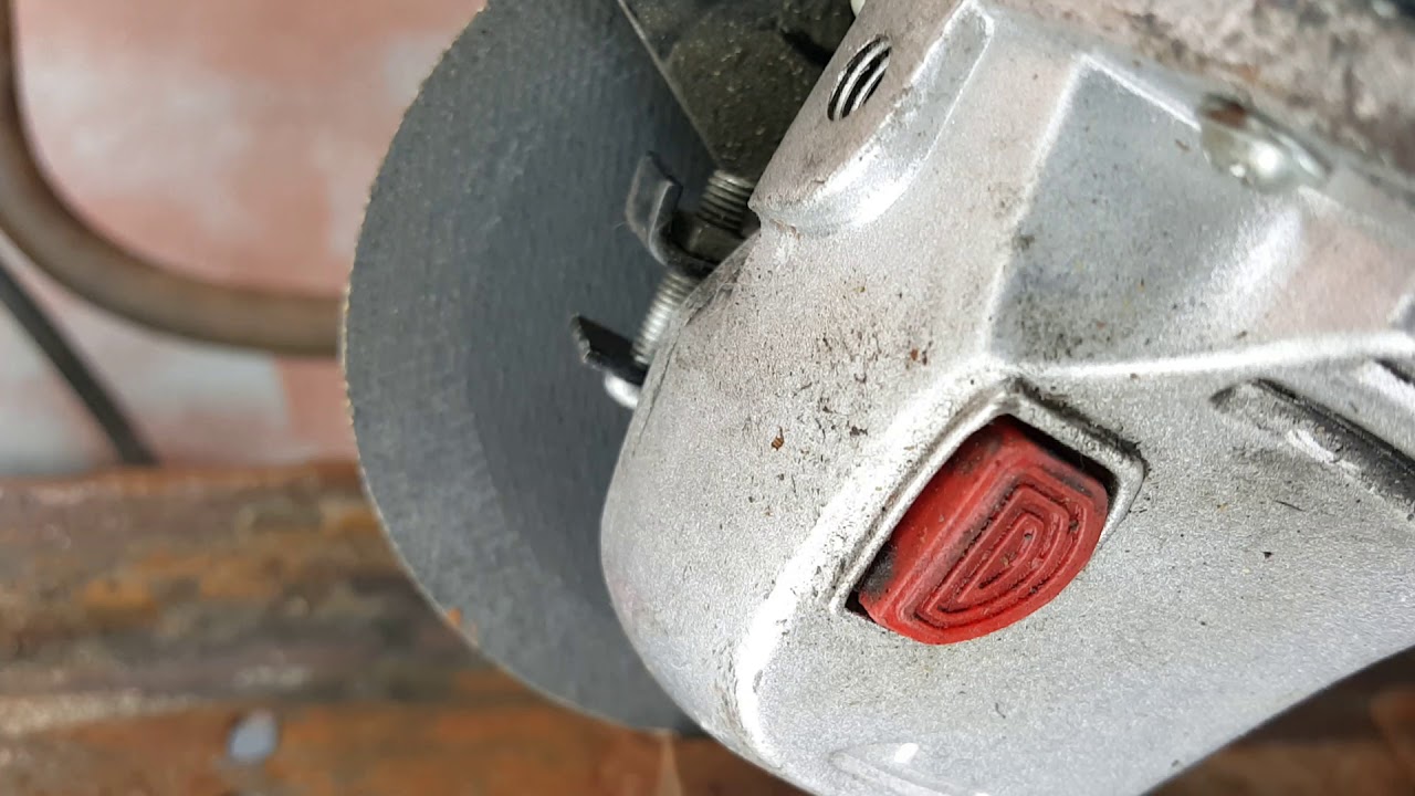 99+ F250 bed removal stuck bolts YouTube