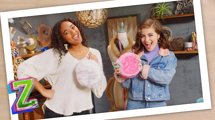 How to Make a Pom Pom Purse with Ariel and Chandle...