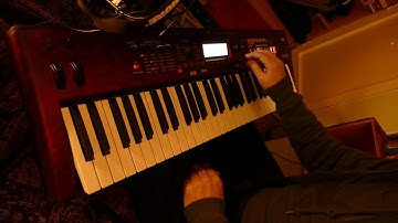 KORG KROSS 2 LIVE : Bass (ARP), Drum (Sequencer) & Solo Higain-sound (Live)
