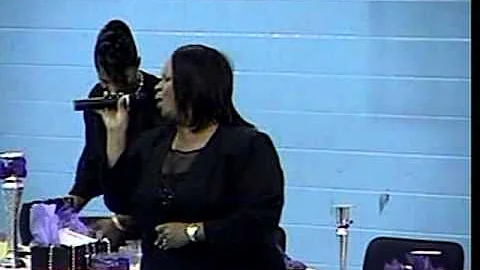 Mrs. Kimberly Grimes singing "I wont Complain."
