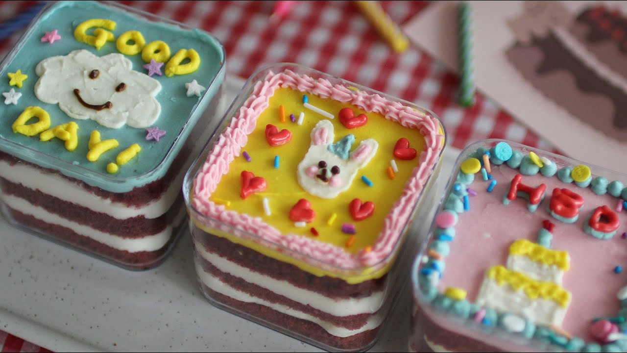 Korean Popular Bottle Cake (Red velvet + Cream cheese icing) | 촉촉꾸덕 레드 벨벳 보틀 케이크 만들기!