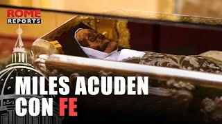 Casi 100 000 personas veneraron los restos de Santa Teresa de Jesús en tan solo 15 días