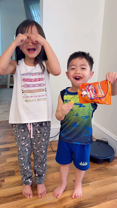 Siblings prank each other 🤣👶🏻❤️👧🏻
