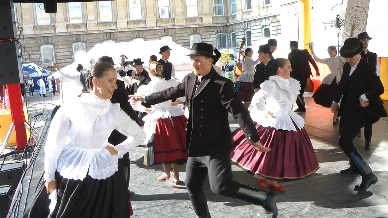 Balassi Táncegyüttes a Mesterségek Ünnepén