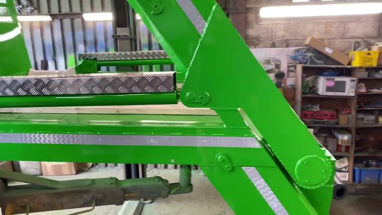 Mini skip loader 3.5 ton transit