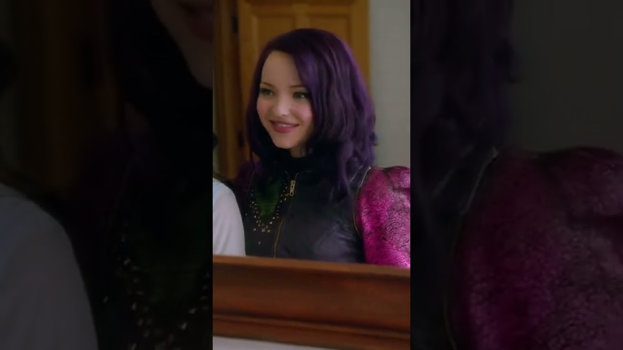 Descendants - Mal uses a forbidden spellbook - Dove Cameron #descendants #dovecameron #disney auf YouTube ansehen Descendants - Mal uses a forbidden spellbook - Dove Cameron #descendants #dovecameron #disney auf YouTube ansehen