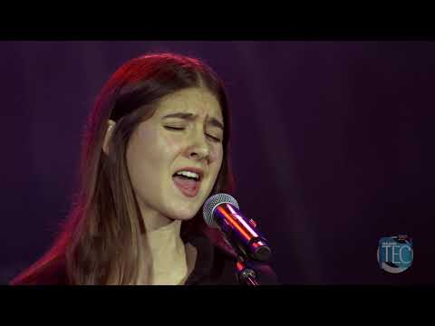 Weyes Blood and