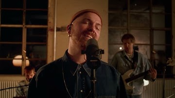 James Chatburn - Do You Wanna Live Like That - Feat. Noah Slee (Official Live Video)