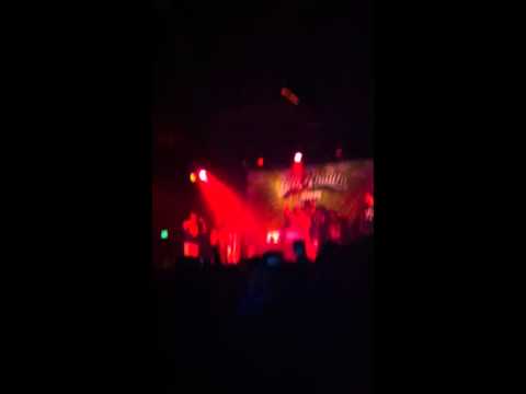 Guarda Wiz Khalifa in Concert at the Catalyst in Santa Cruz, CA su YouTube Guarda Wiz Khalifa in Concert at the Catalyst in Santa Cruz, CA su YouTube