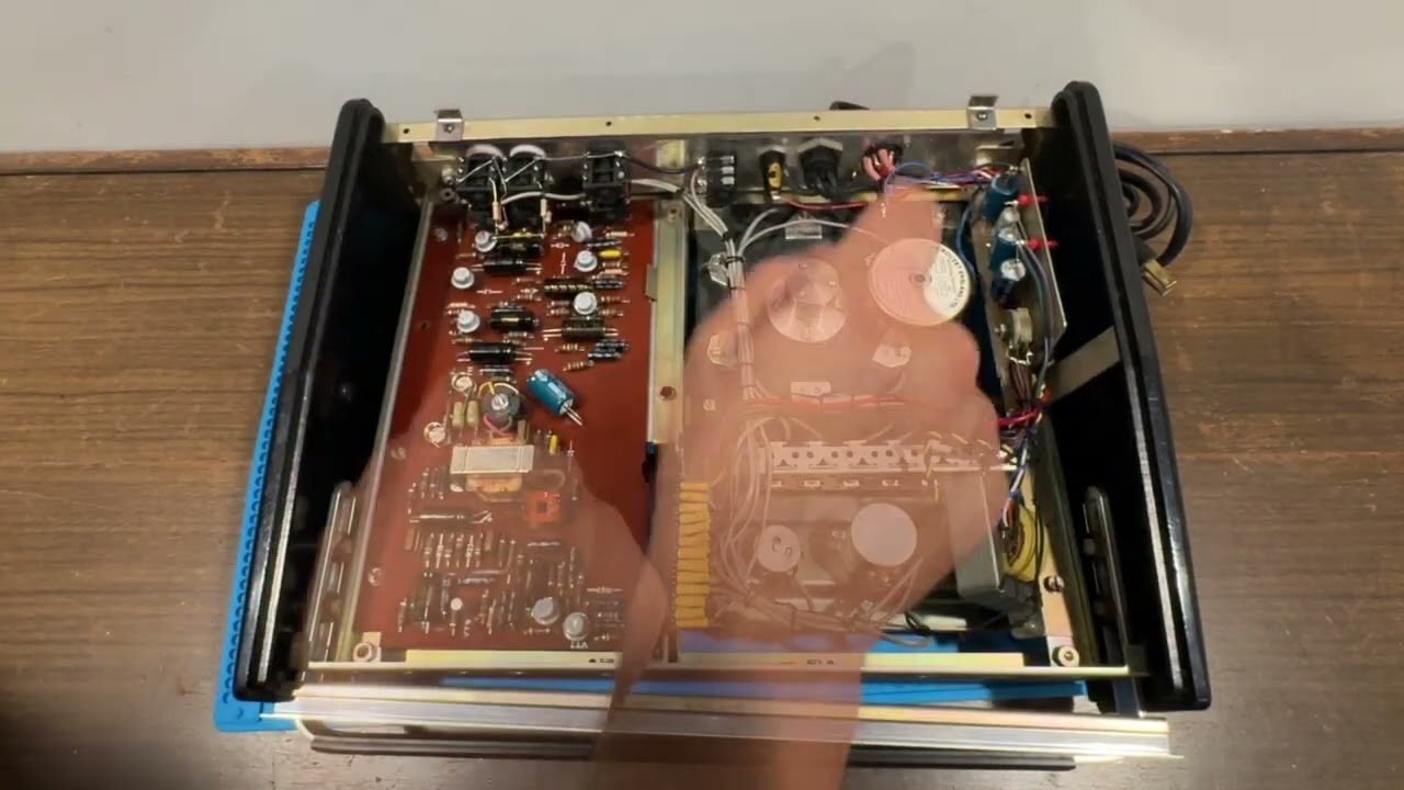 Inside the Arbiter Soundimension Echo Unit | Rare Vintage 1960s Magnetic Disc Delay Restoration