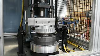 Hines semi automatic balancing machine with drill correction