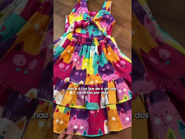 Vestido Infantil de Gatinhos Colorido - Aventura Felina - Video
