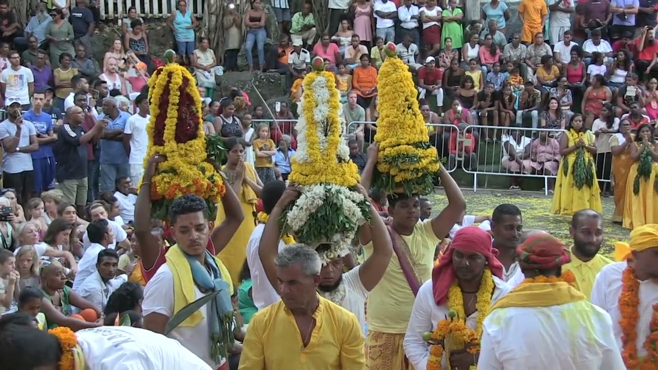 Marche sur le feu Mon Caprice le 19 02 2023