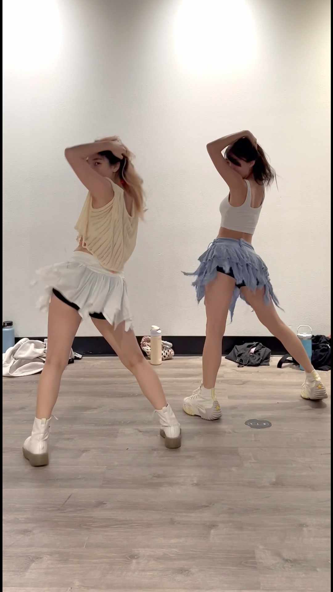 LE SSERAFIM - 'SMART' Dance Practice [Mirrored]
