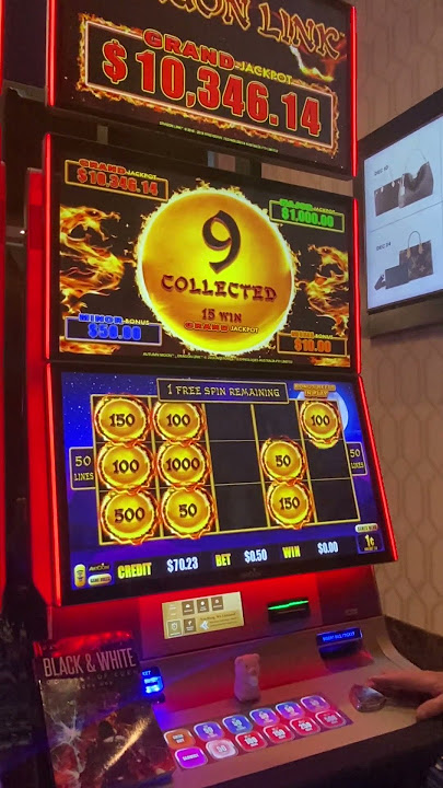 MIN BETS FTW!!! #slots #casino #slotmachine #slotwin #jackpot #bonusfeature #casinogames #gambling