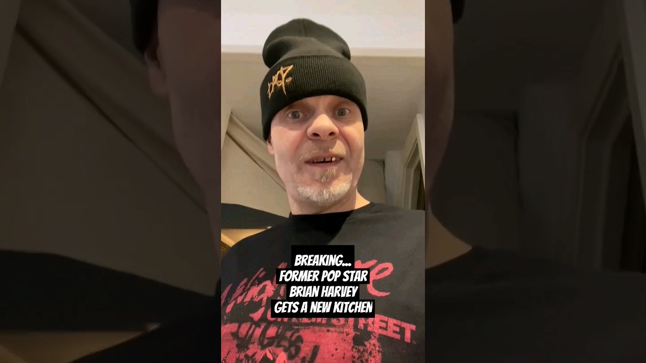 Ex-East 17 Brian Harvey Finally Gets a NEW Kitchen auf YouTube ansehen Ex-East 17 Brian Harvey Finally Gets a NEW Kitchen auf YouTube ansehen