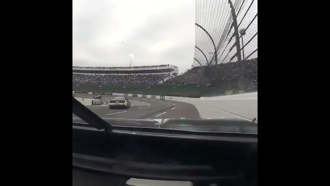 Nascar 2022 Martinsville - Ross Chastain CHEATING WALLRIDE, Wallsurfing
