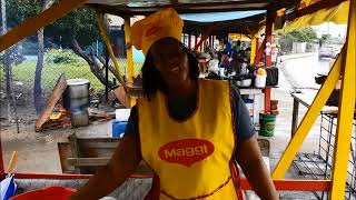 What's In Your Pot Season II - Munchie's Chicken Foot and Cow Skin Soup