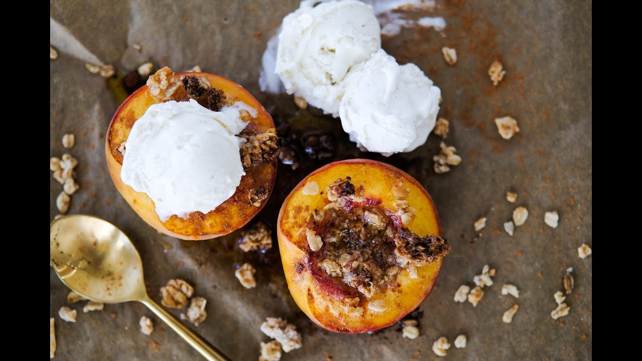 Dessert Recipe: SIMPLE & DELICIOUS Baked Peaches by Everyday Gourmet with Blakely